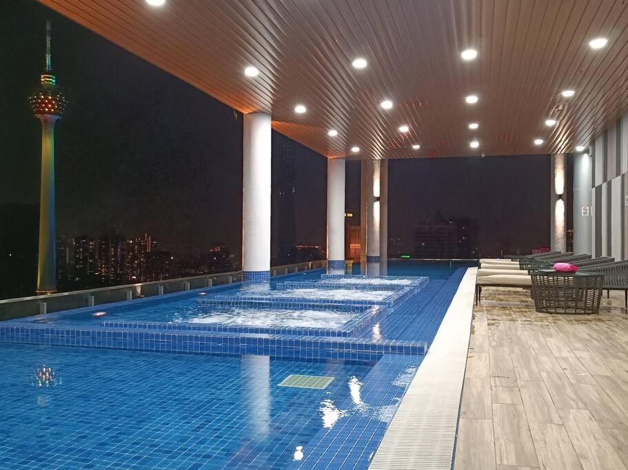 쿠알라룸푸르 Cl 27A Insta Klcc View & Infinity Pool View 아파트 외부 사진