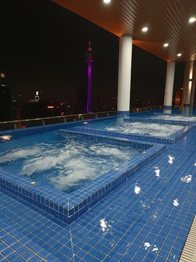쿠알라룸푸르 Cl 27A Insta Klcc View & Infinity Pool View 아파트 외부 사진