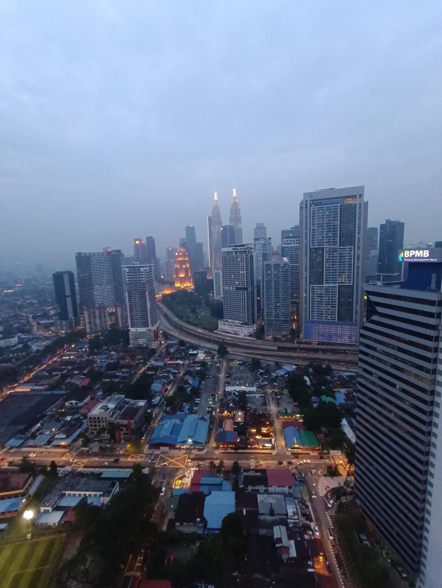 쿠알라룸푸르 Cl 27A Insta Klcc View & Infinity Pool View 아파트 외부 사진